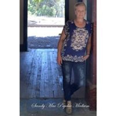 Sandy Mac Psychic Medium