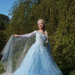 Winter Wonderland The Ice Queen For Approx 7mths 8yrs At