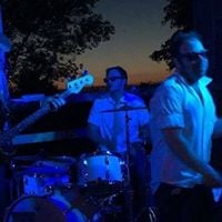D. Willy & The Souvenirs