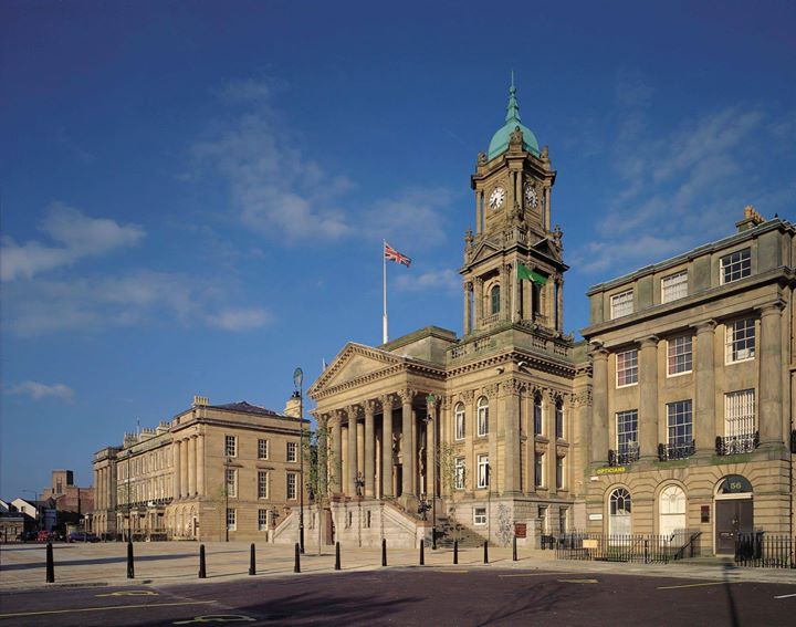 Birkenhead Bigtimegin.co.uk at Birkenhead Town Hall, Birkenhead