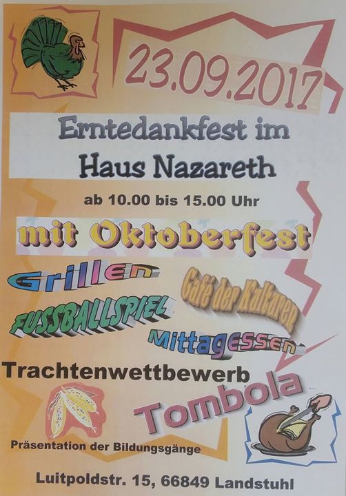 Grosses Schulfest Erntedankfeier At Private Berufsbildende Schule