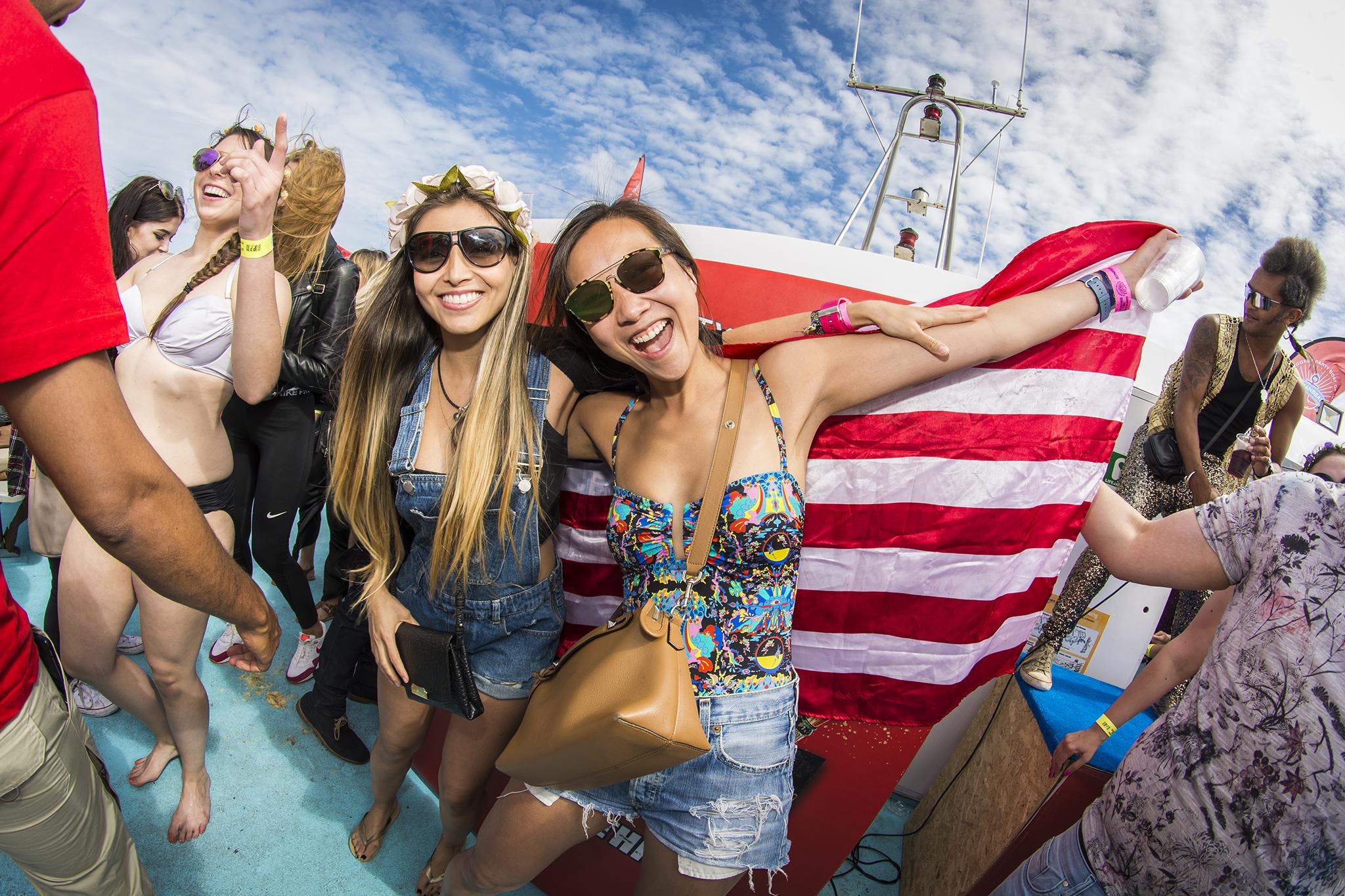 boat-party-girls-spanish-girls-with-big-ass