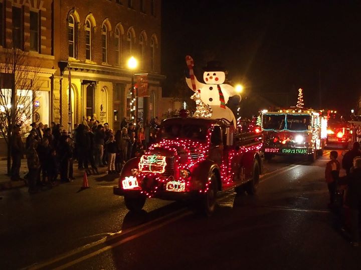 Lighted Christmas Parade at Excelsior Springs Christmas, Excelsior Springs