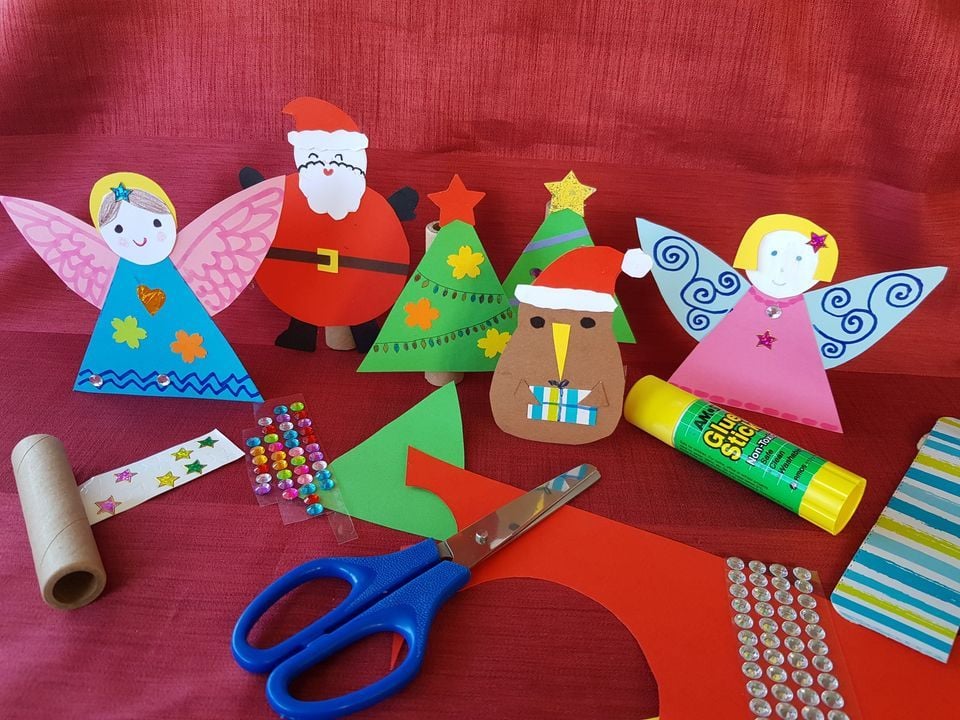 Christmas decoration craft activity, Blockhouse Bay Library, Auckland
