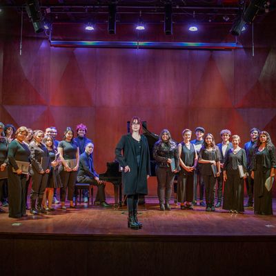 Bel Choir Symphony - Krystel Mac logo