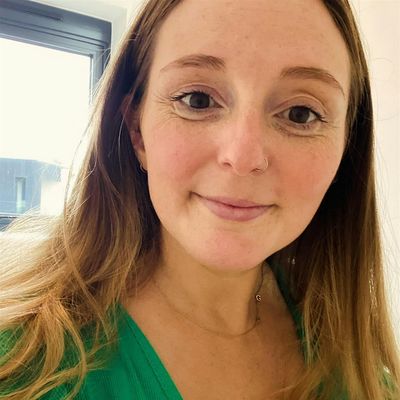 Jennifer Newling logo