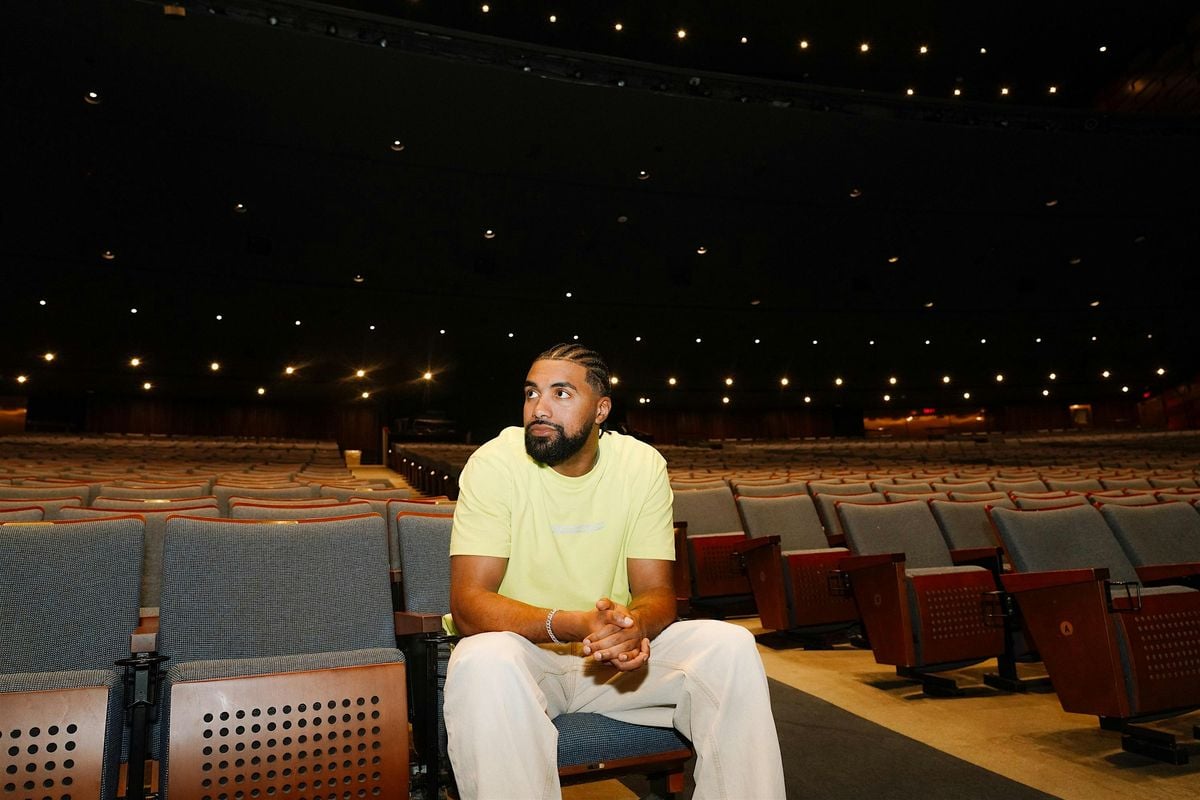 Hassan Phills: Live in Abbotsford