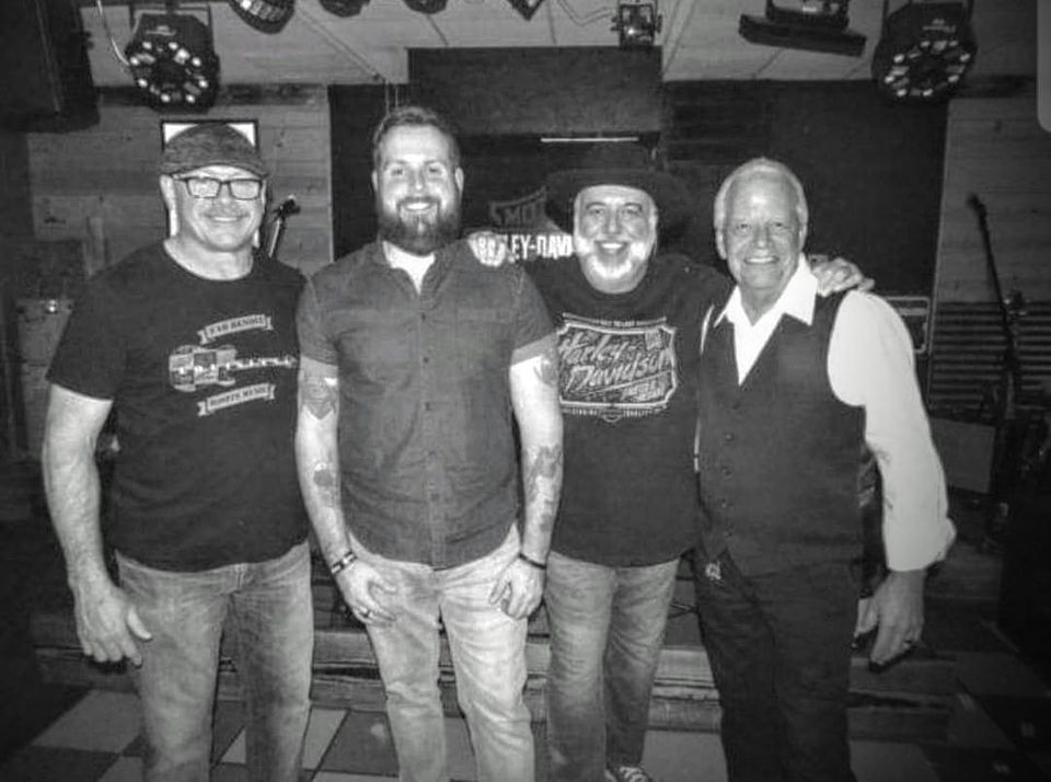 SHATTERED ROCKIN AT RED SILO IN COOKEVILLE!!, Red Silo Brewing Company