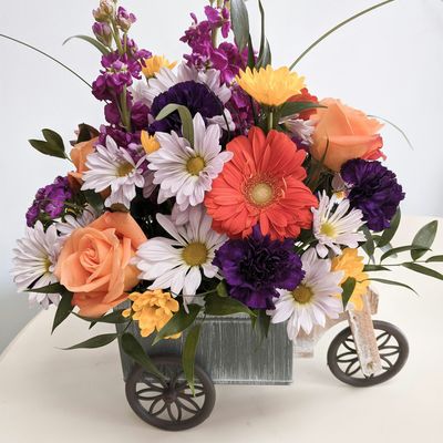 Wilbraham Flowers & Grace Group Realty, Llc logo