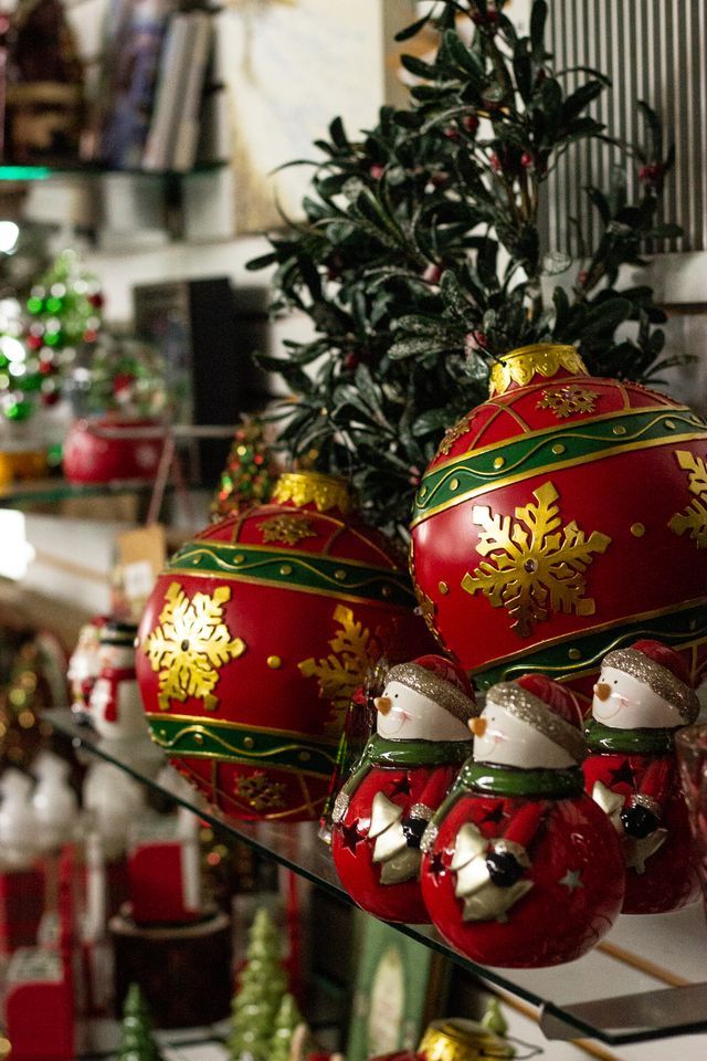 DIY Holiday Pot, Cliff Avenue Greenhouse and Garden Center, Sioux Falls