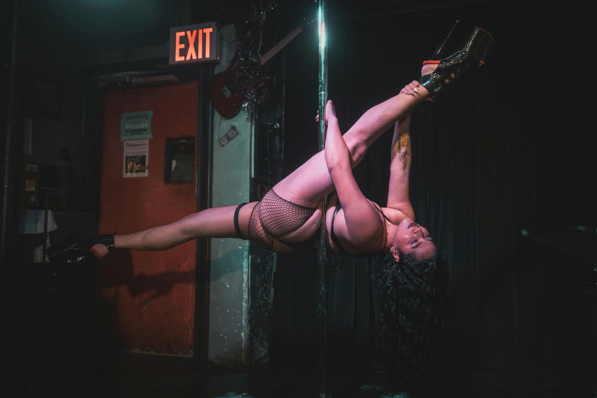 Pole Before Dark - An Early Evening Pole Showcase, 20 December | Event in Brooklyn | AllEvents