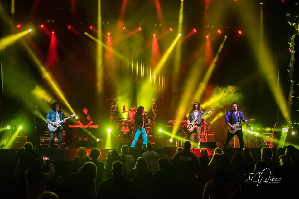 Legacy Theater Wisconsin Dells, Palace Theatre Wisconsin Dells, March