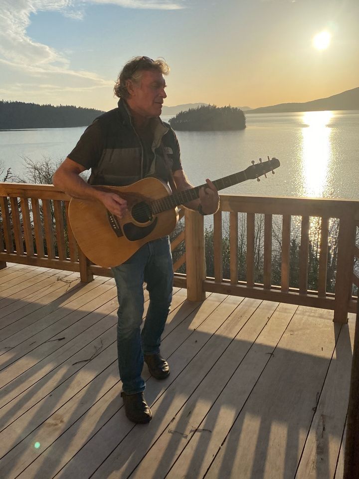 SUNNYLAND LIVE MUSIC ROB HUTCHINGS Kulshan Brewing Company 