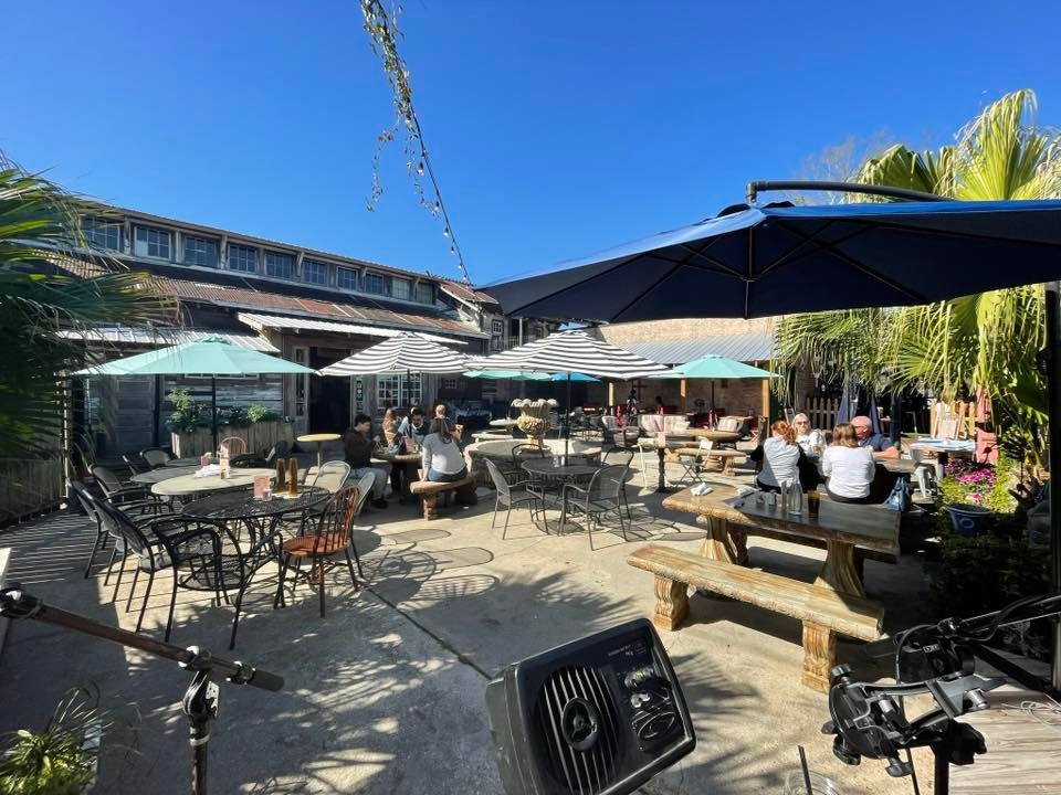 Victoria Lea Leola’s Cafe, Leola's Café & Coffee House, Baton Rouge