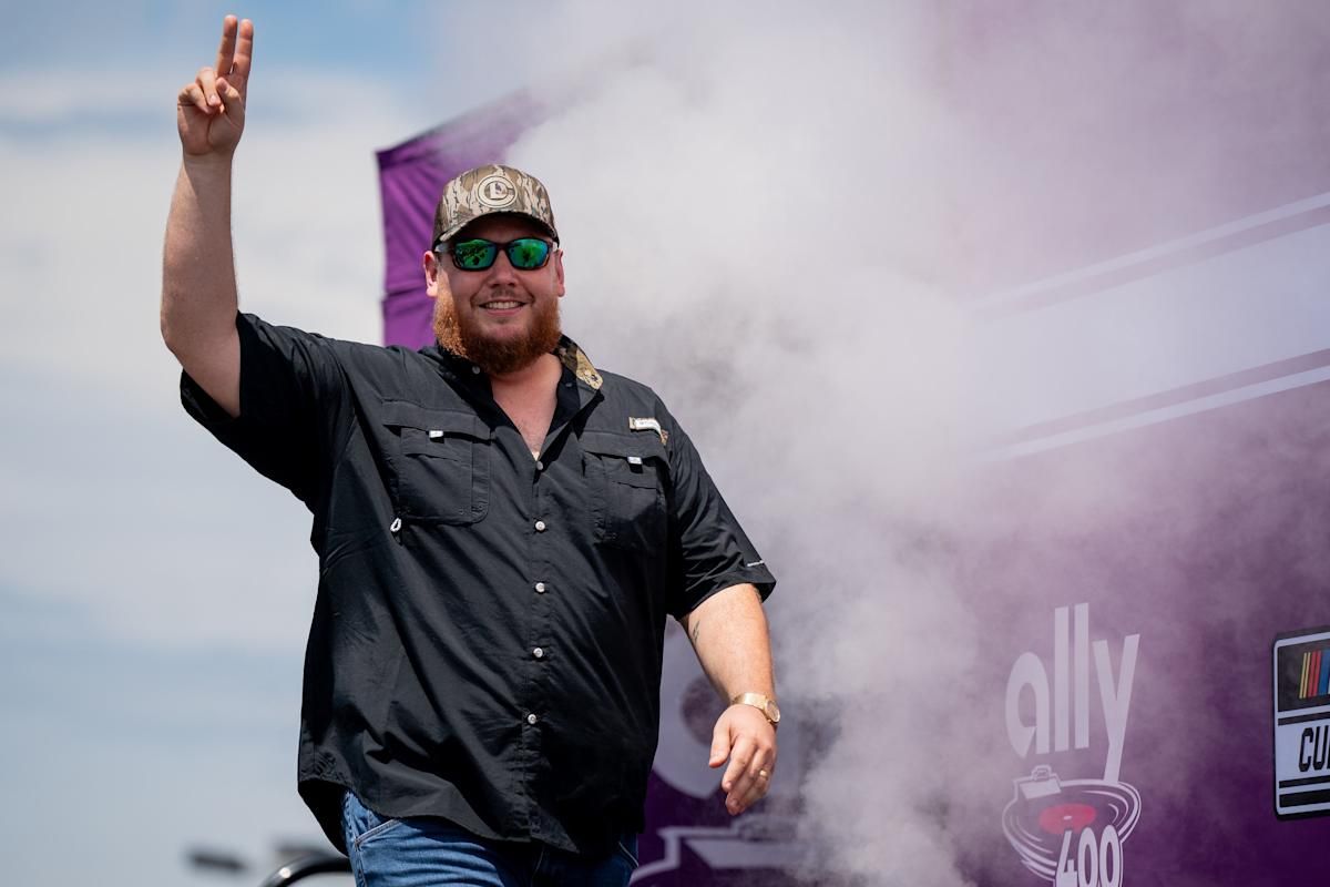 Newport Folk Festival (2 Day Pass) (Fri-Sat) with Luke Combs, Alex G, Flipturn, and more, 25 July | AllEvents