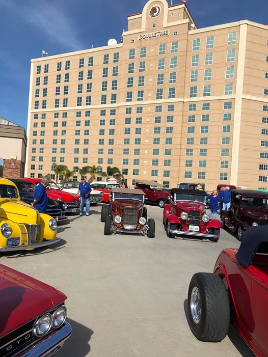 Graffiti Classic Car Show 2025, McHenry Village Shopping Center