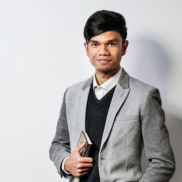 Muzammil Hasballah