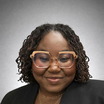 Danielle Carter logo