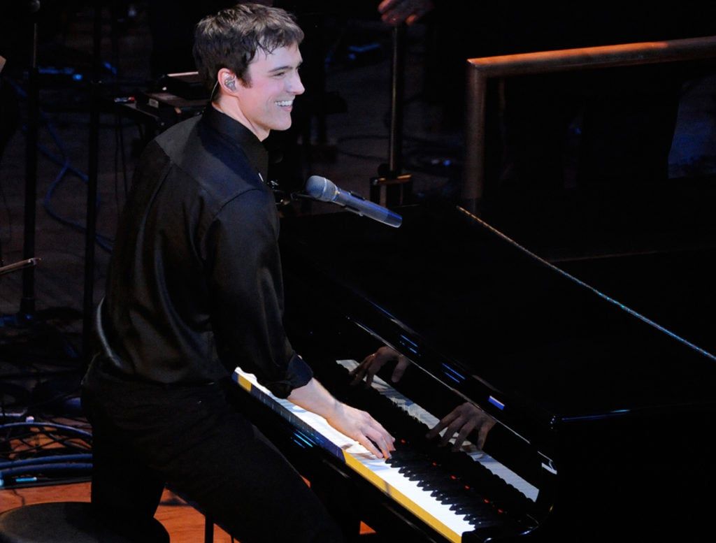 Michael Cavanaugh - Billy Joel and Elton John Tribute at Kauffman Center for the Performing Arts - Helzberg Hall, 28 March
