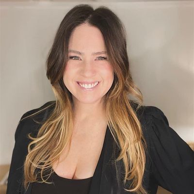 Jessica Swingle logo