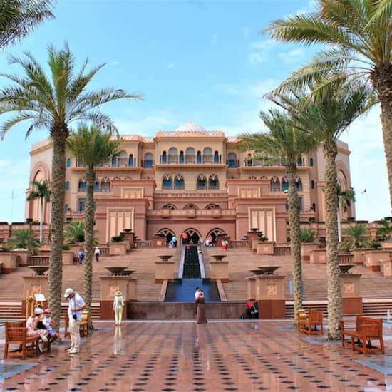 Abu Dhabi: Day Trip from Dubai including City Tour and Sheikh Zayed Mosque | Event in Dubai | AllEvents