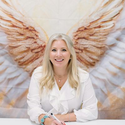 Jenna The Medium-Between Worlds logo