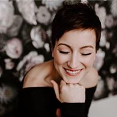 Corinna Joy