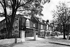 Ghost Hunt at The Cromwell Hotel, Stevenage., 7 March | Event in Stevenage | AllEvents