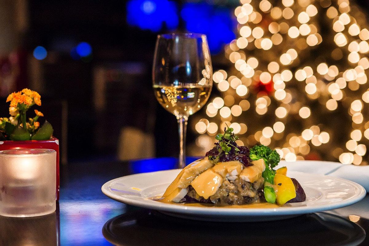 Kris Kringle Dinner Buffet (Christmas Eve) at Pinnacle Hotel at the