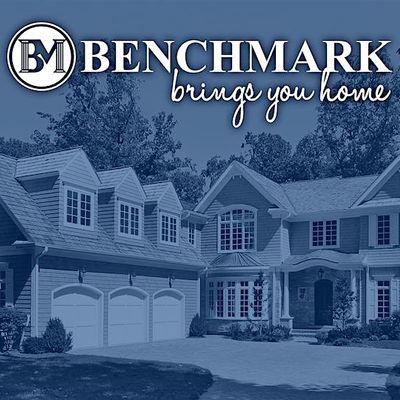 Gretchen Wallace logo