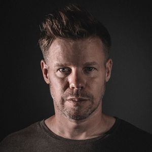 Nik Fish, Ferry Corsten in Sydney