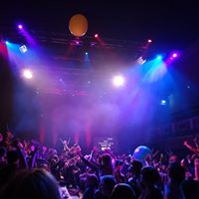 Pyramid & Parr Hall