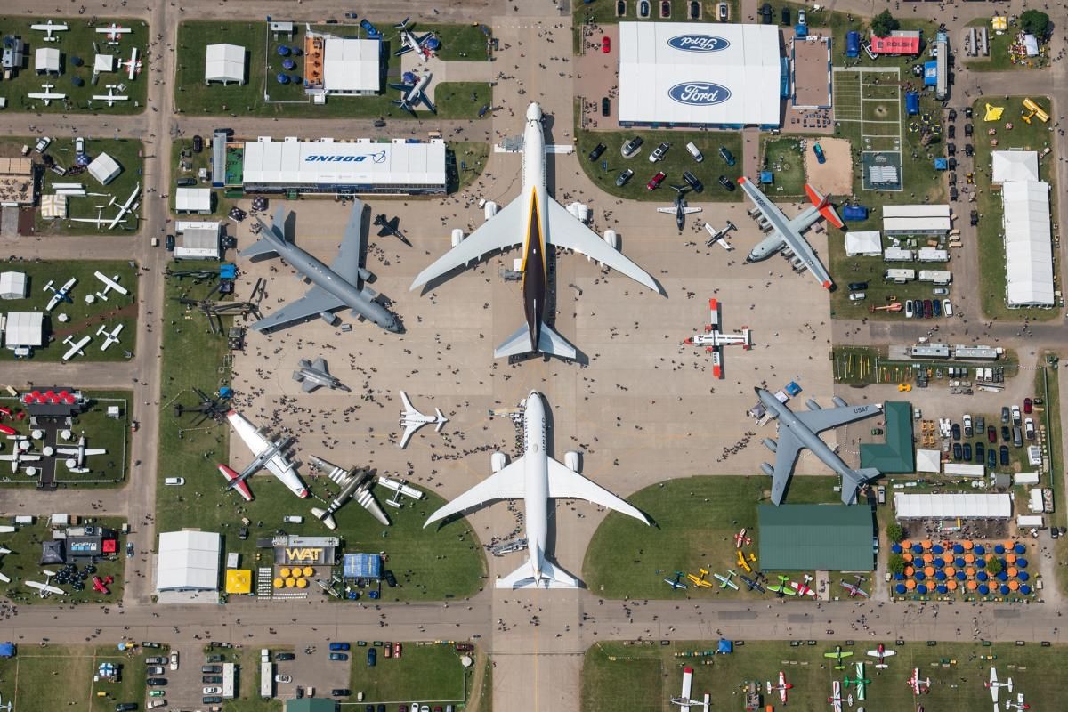 EAA AirVenture Oshkosh, EAA AirVenture Oshkosh at Wittman Airport, July ...