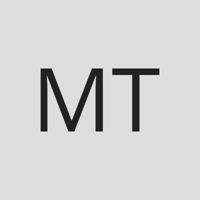 Marcela @marsonthemat logo