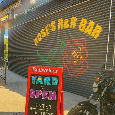 Rose's R&R Bar logo