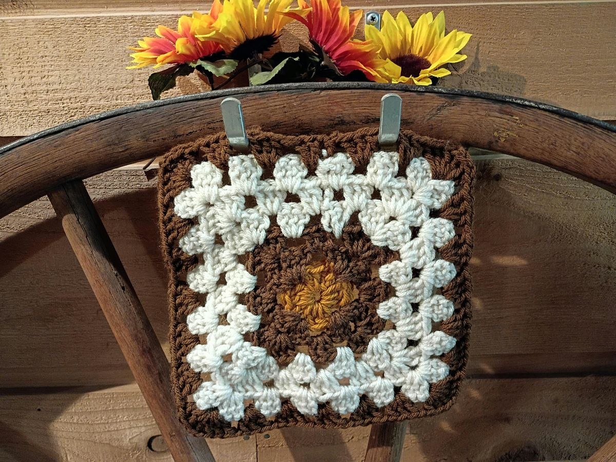 Sip & Stitch -  Learn the Basics of Crochet!, 10 January | Event in Cincinnati | AllEvents