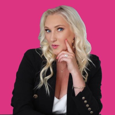 Tickled Pink Company - Rochelle Moffitt logo