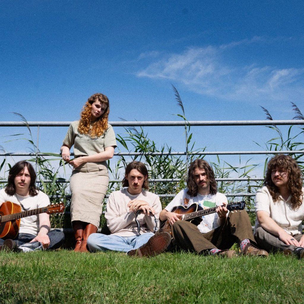 Snug Live Sessions w/ Georgian + Creepy Crawly, 7 February | Event in Leigh | AllEvents