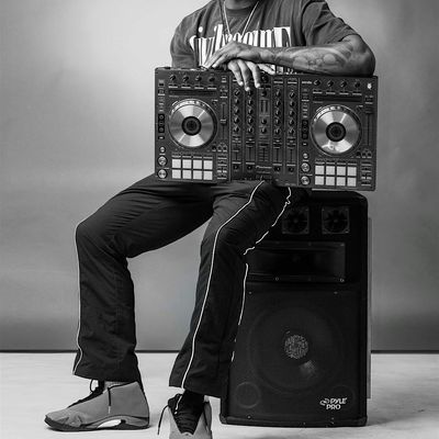 DJ SM logo