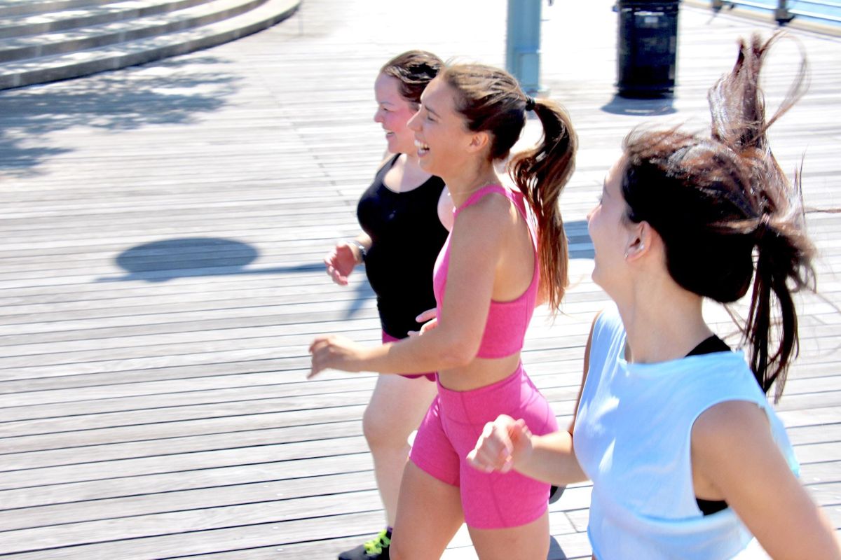 Hey Girl Run X Boys Dont Cry Free Fun Run At Boys Don T Cry New York