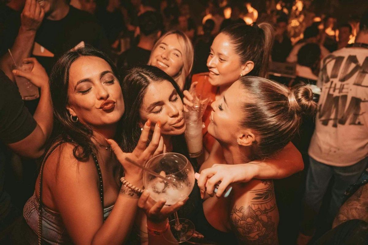 BAILA REGGAETON | The Launch Party @ The Shoreditch | Friday October 17th 🪘, 17 October | Event in London