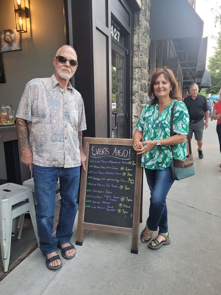 Saturday Evening SURVEY CAFE with Marleys Chain, Survey Cafe, Bonita