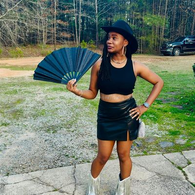 Jazzie Locs Linedancing