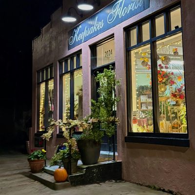 Keepsakes Florist