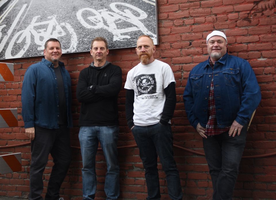 Something Dirty live Midtown Yacht Club, Midtown Yacht Club, Bend