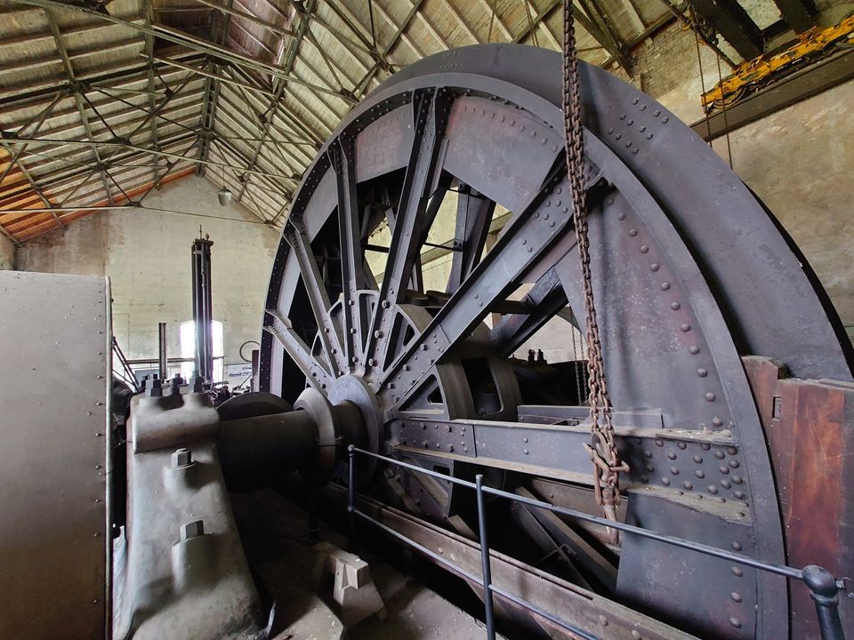 HAMMer Bergbaugeschichte(n) - Historische BusTour, Willy-Brandt-Platz ...