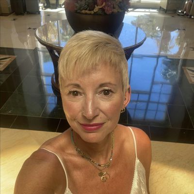 Natalie  McIvor logo