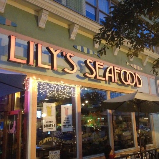 Lilys Seafood Restaurant Night, Lily's Seafood Grill & Brewery, Royal