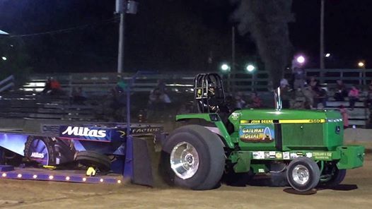 Mid-Missouri Truck and Tractor Pullers Association Tractor Pull, Jefferson City Jaycees Fair Mid-Missouri Truck and Tractor Pullers Association Tractor Pull, Jefferson City Jaycees Fair