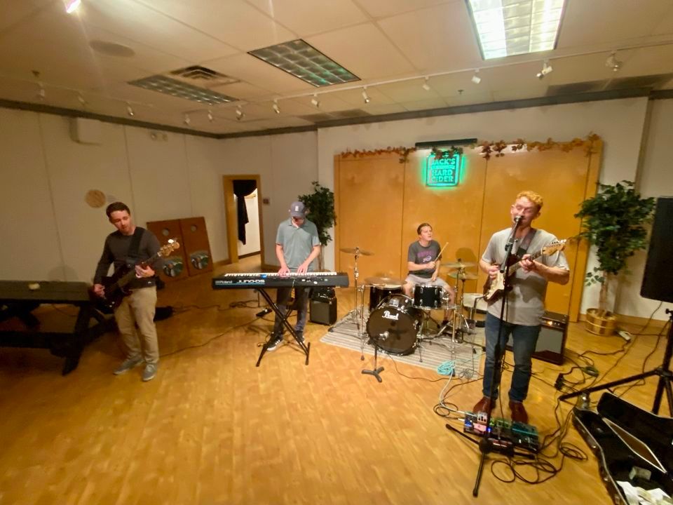 East River Band Live at Jacks Taproom, Jack's Hard Cider Tap Room